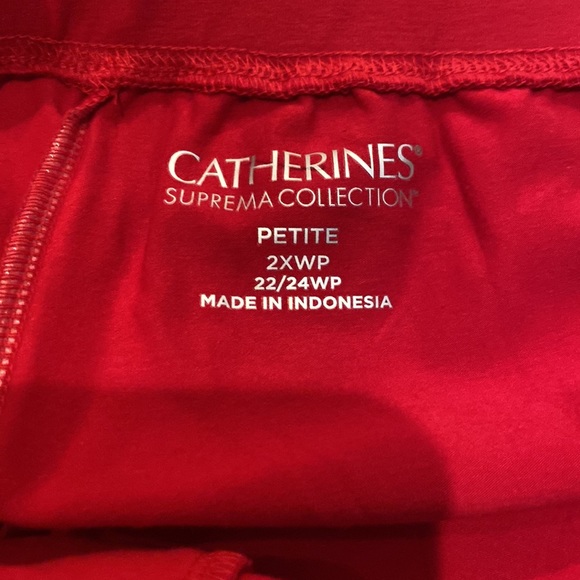 Catherine’s suprema pockets,red and white stripe at bottom nwot - Picture 6 of 6
